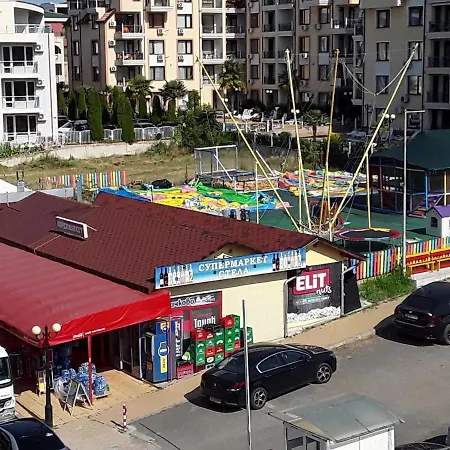 Апартамент 250 M море