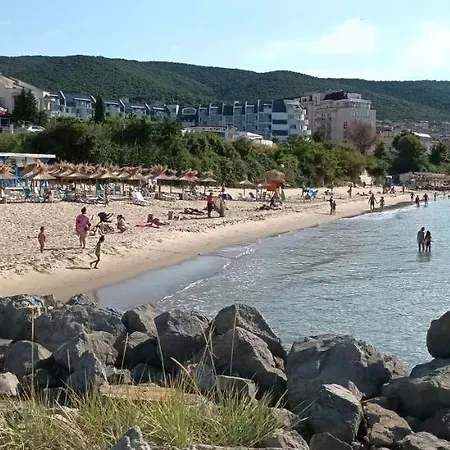 250 M море *